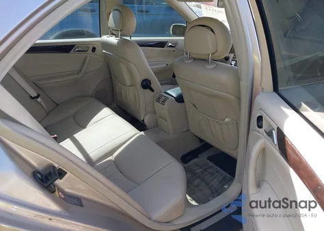 2005 Mercedes-Benz C 240 Luxury 4Matic z USA, uszkodzony, nr VIN WDBRF81J85F667753